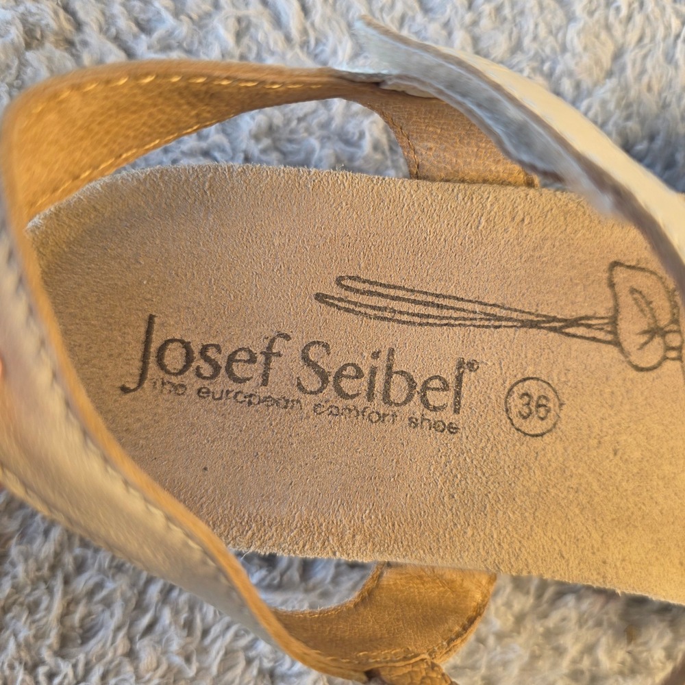 Josef Seibel Gold Leather Sandals Comfort Shoes Adjustable Strap Womens EU 36 - Picture 4 of 4
